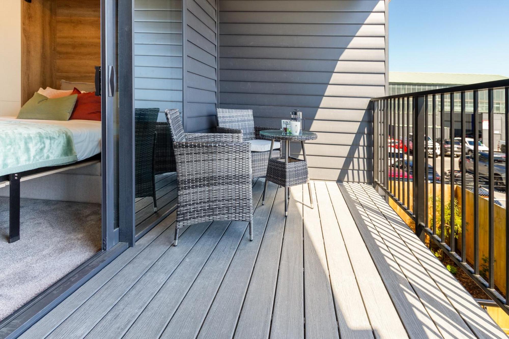 City Living: Upper Studio Haven On Wilmer Christchurch Dış mekan fotoğraf