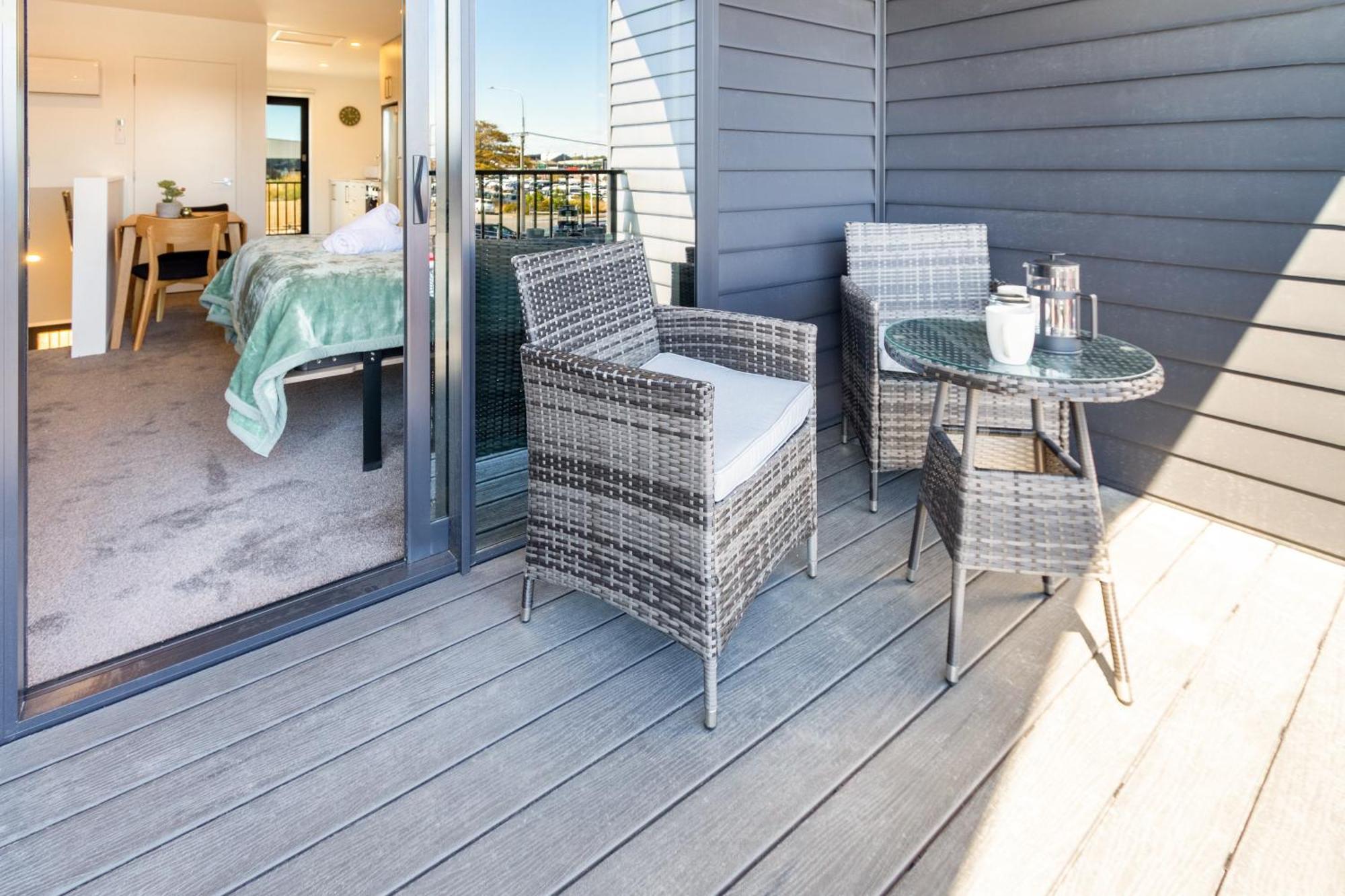 City Living: Upper Studio Haven On Wilmer Christchurch Dış mekan fotoğraf